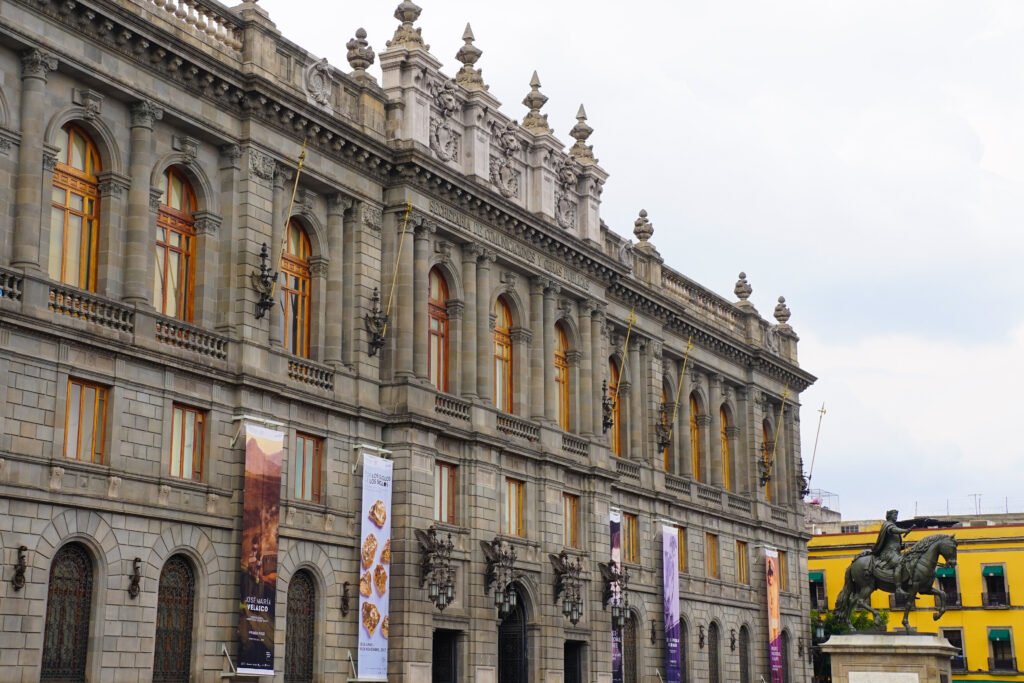 grand-buildings-in-mexico-s-historic-center-2025-10-16-04-26-25-utc Museos en CDMX